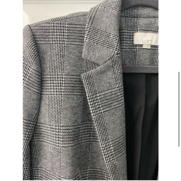 NWOT! LOFT Plaid Long Modern Blazer - Picture 2 of 8